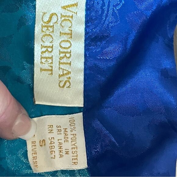 Vintage Victoria’s Secret Gold Label Relaxed Fit Satin Pajama Top Button Up Sm - Picture 7 of 14